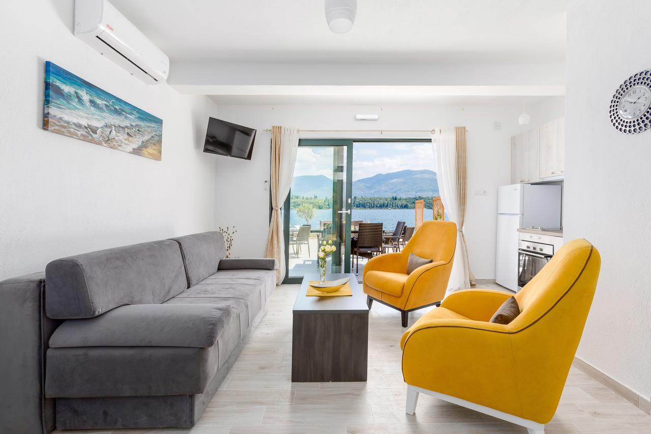 Apartmani Mia Tivat Eksteriør bilde